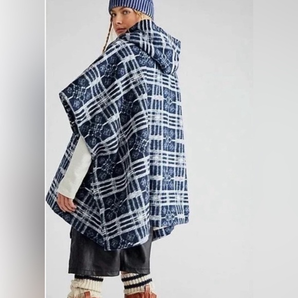 FREE PEOPLE Miss You Poncho ✌🏾🌻 - Picture 5 of 7